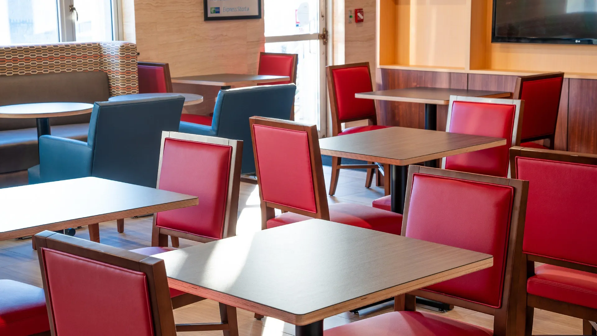 Holiday Inn Express Maspeth By Ihg Nueva York Hotel