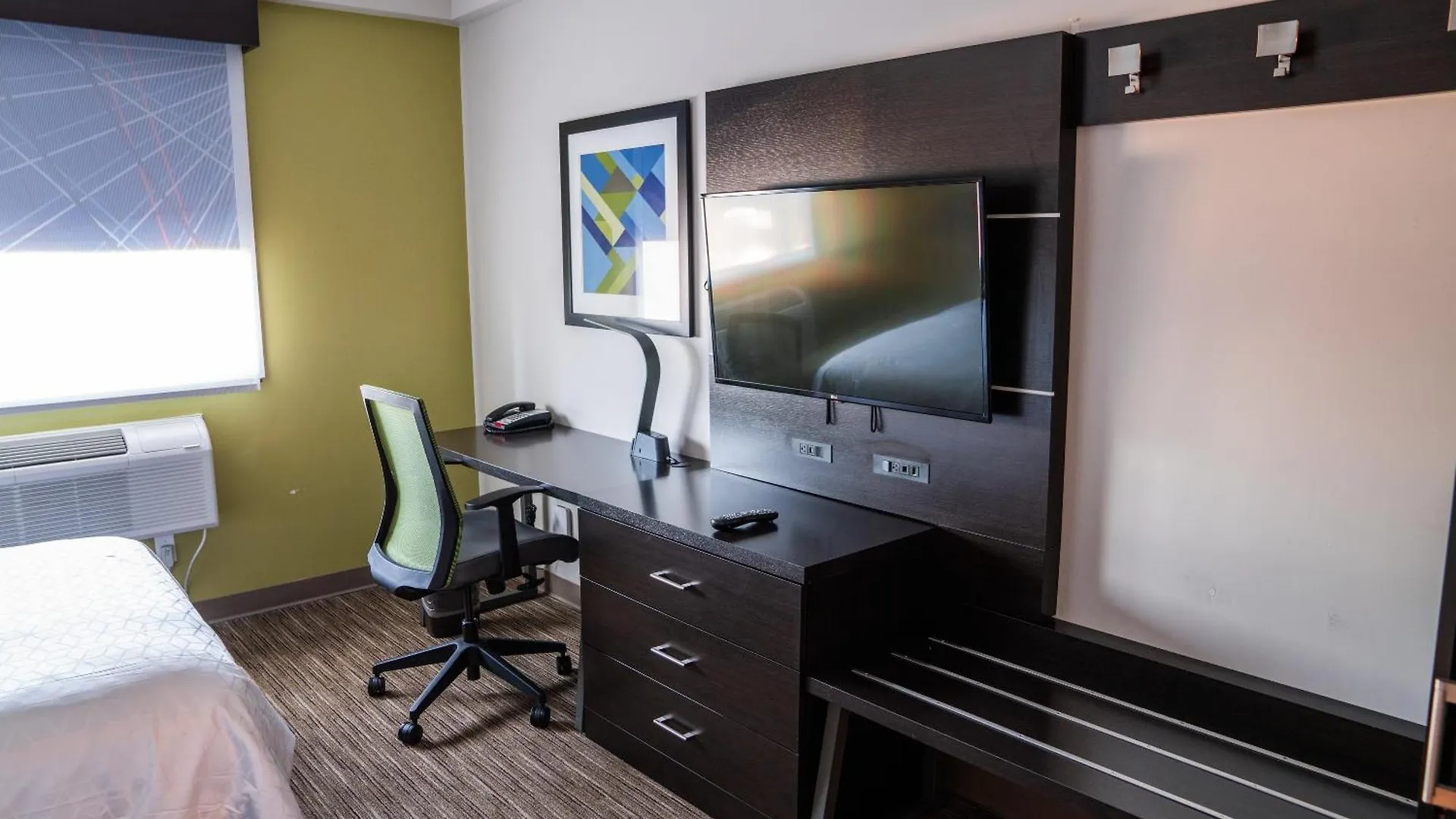 Holiday Inn Express Maspeth By Ihg Nueva York 2*,  Estados Unidos