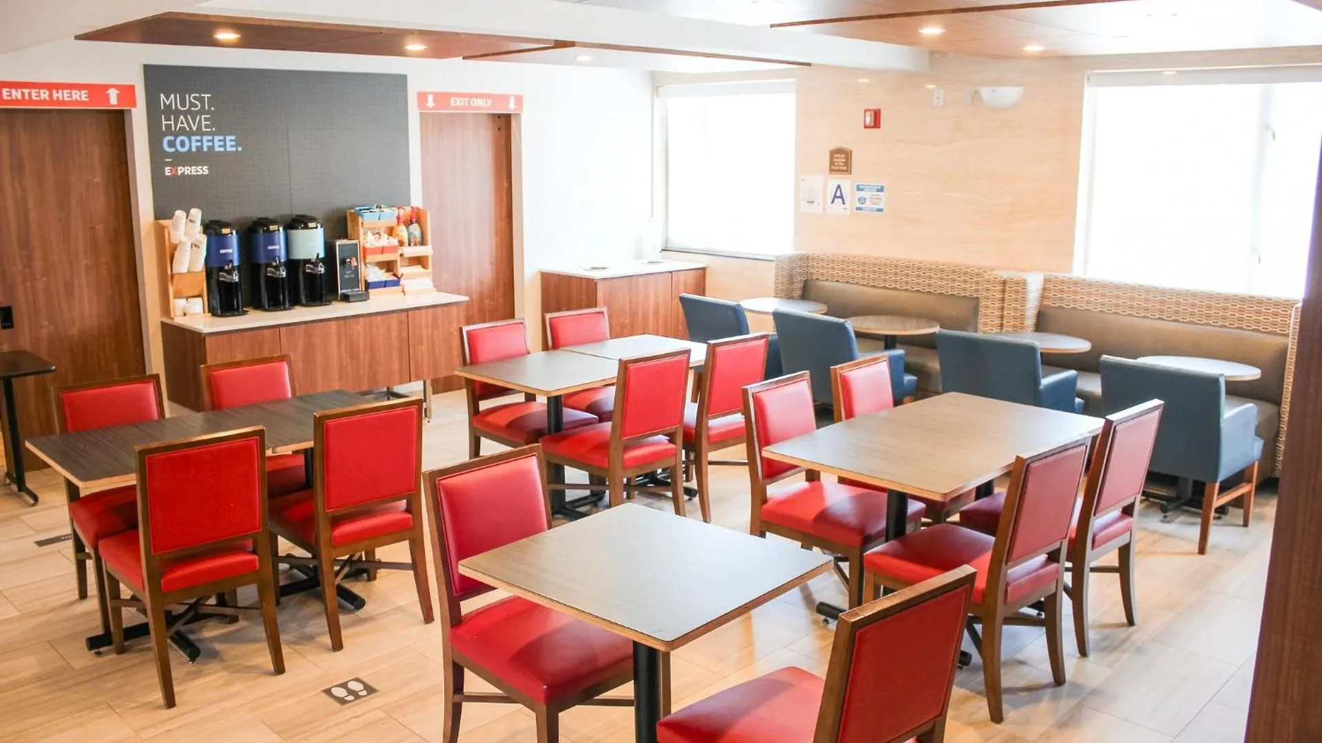 Holiday Inn Express Maspeth By Ihg New York 2*,  United States