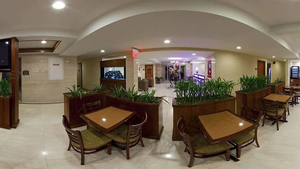 Holiday Inn Express Maspeth By Ihg New York