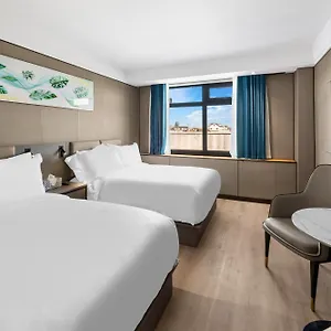 Ly Hotel
