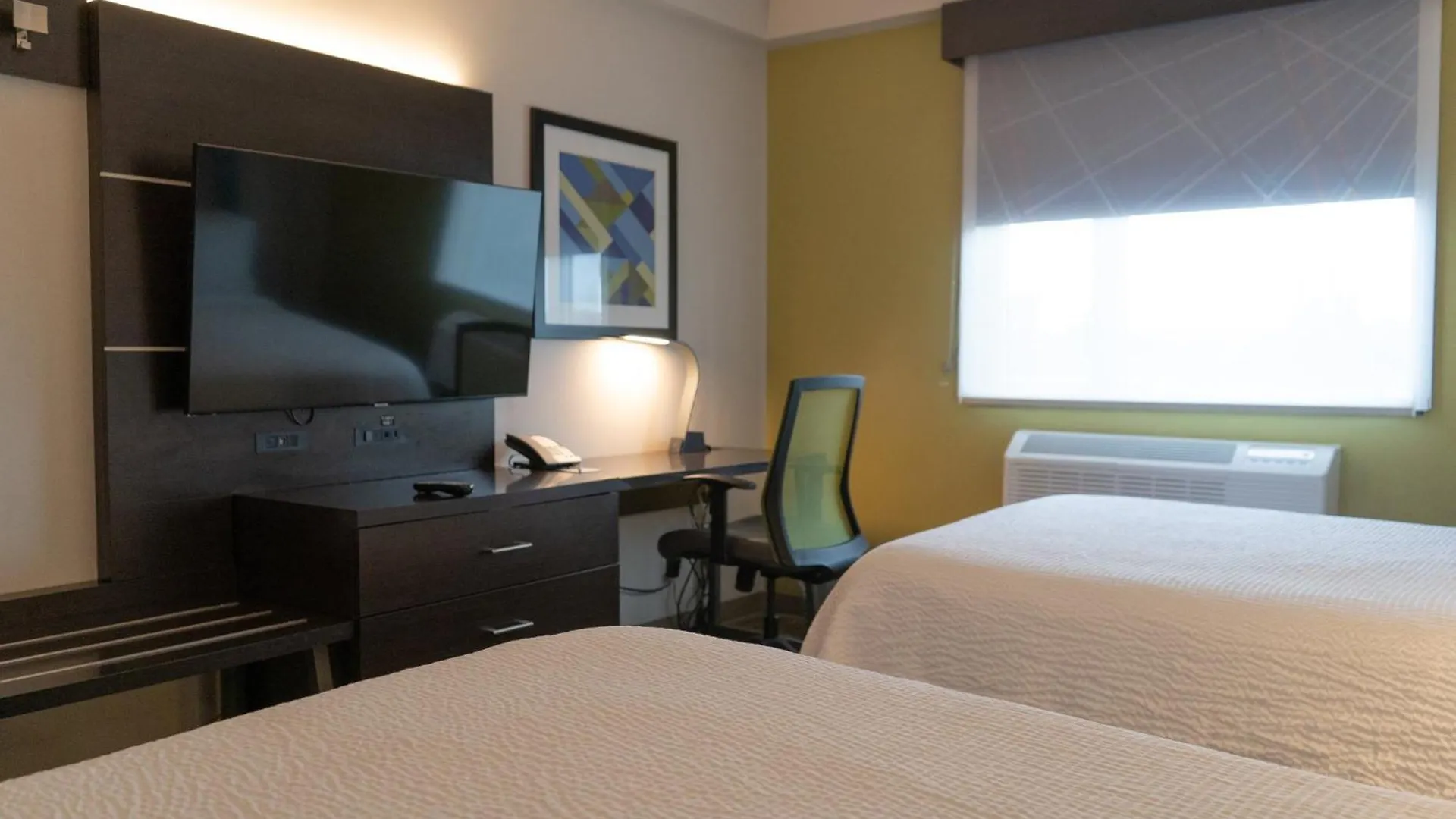 ** Hotel Holiday Inn Express Maspeth By Ihg New York United States